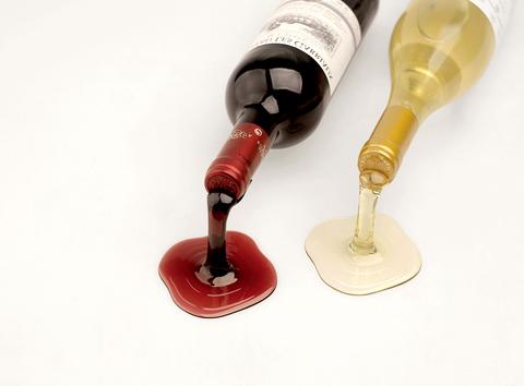 Spilled Wine Bottle Holder Set